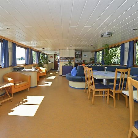 Ms Mecklenburg Hotelschiff Берлін Екстер'єр фото